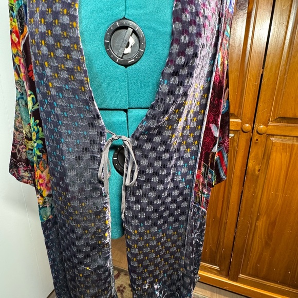 Johnny Was Kimono velvet floral and geometric burnout pattern - Size XL - Picture 6 of 16